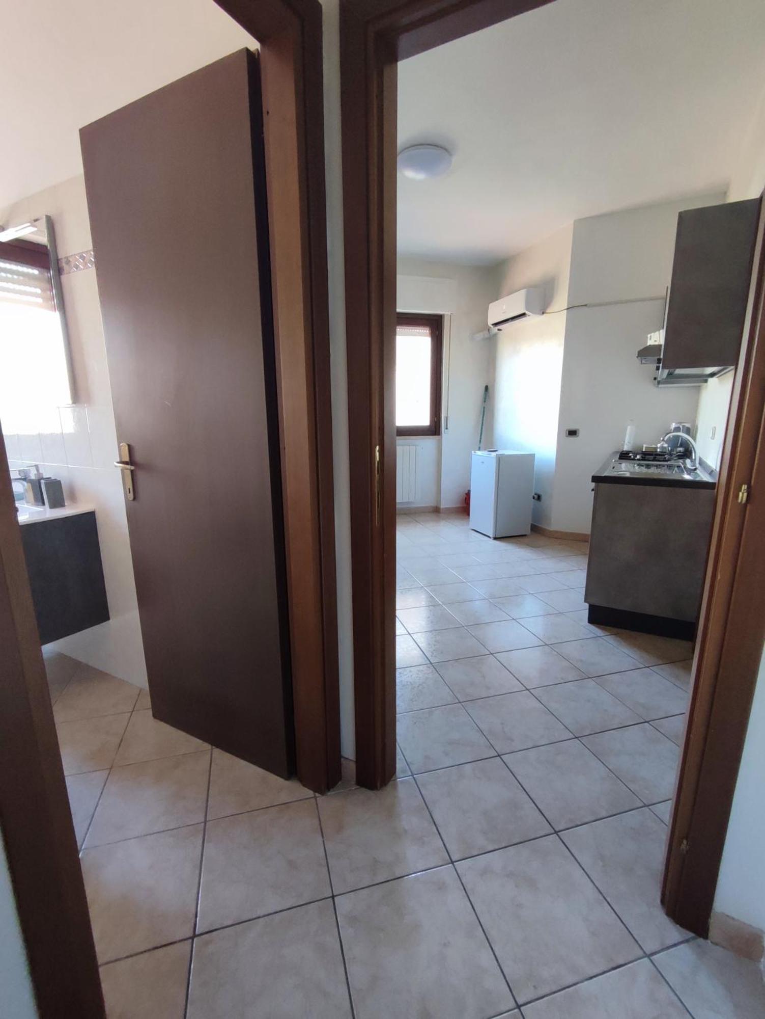 Alloggio Alfa - Central Apartment Civitavecchia Luaran gambar